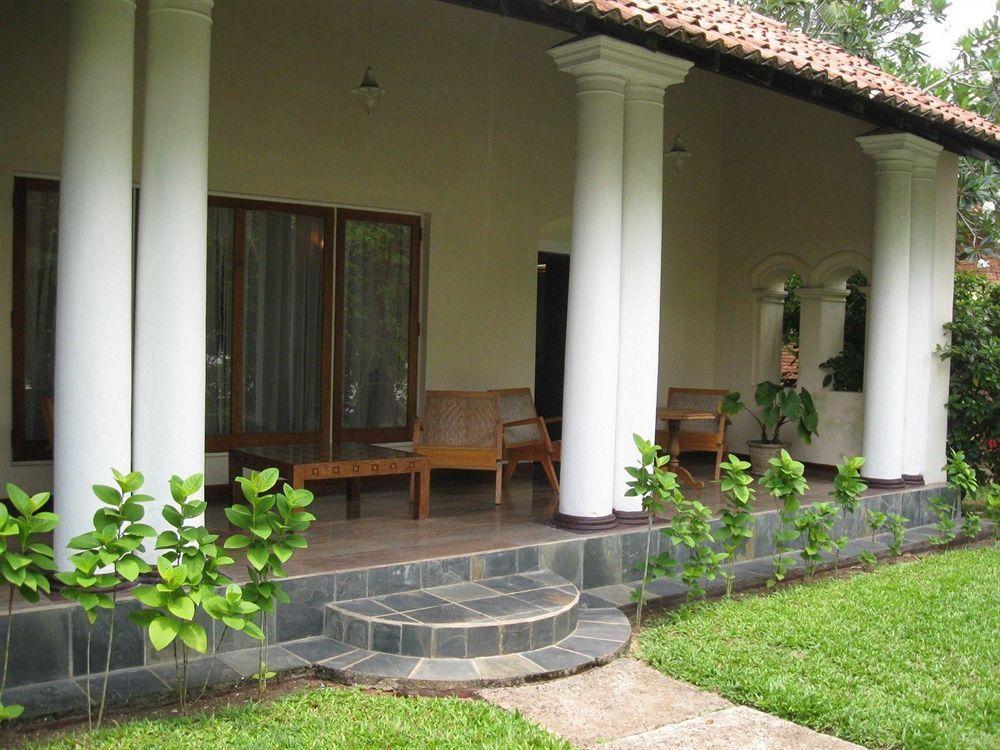 Kosgoda Beach Resort Exterior foto